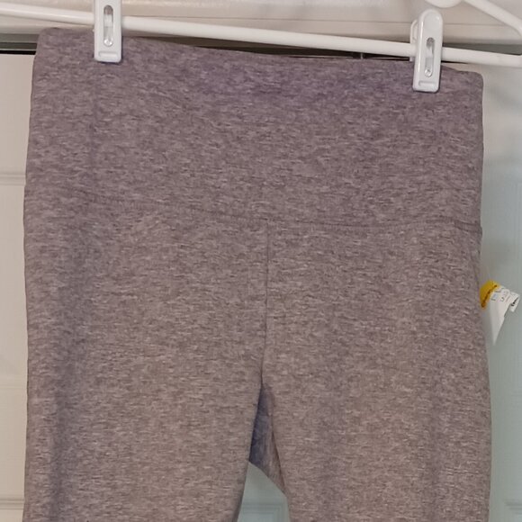 #339 3/$18 - Zobha Purple/Gray Leggings Size Medium - Picture 4 of 6